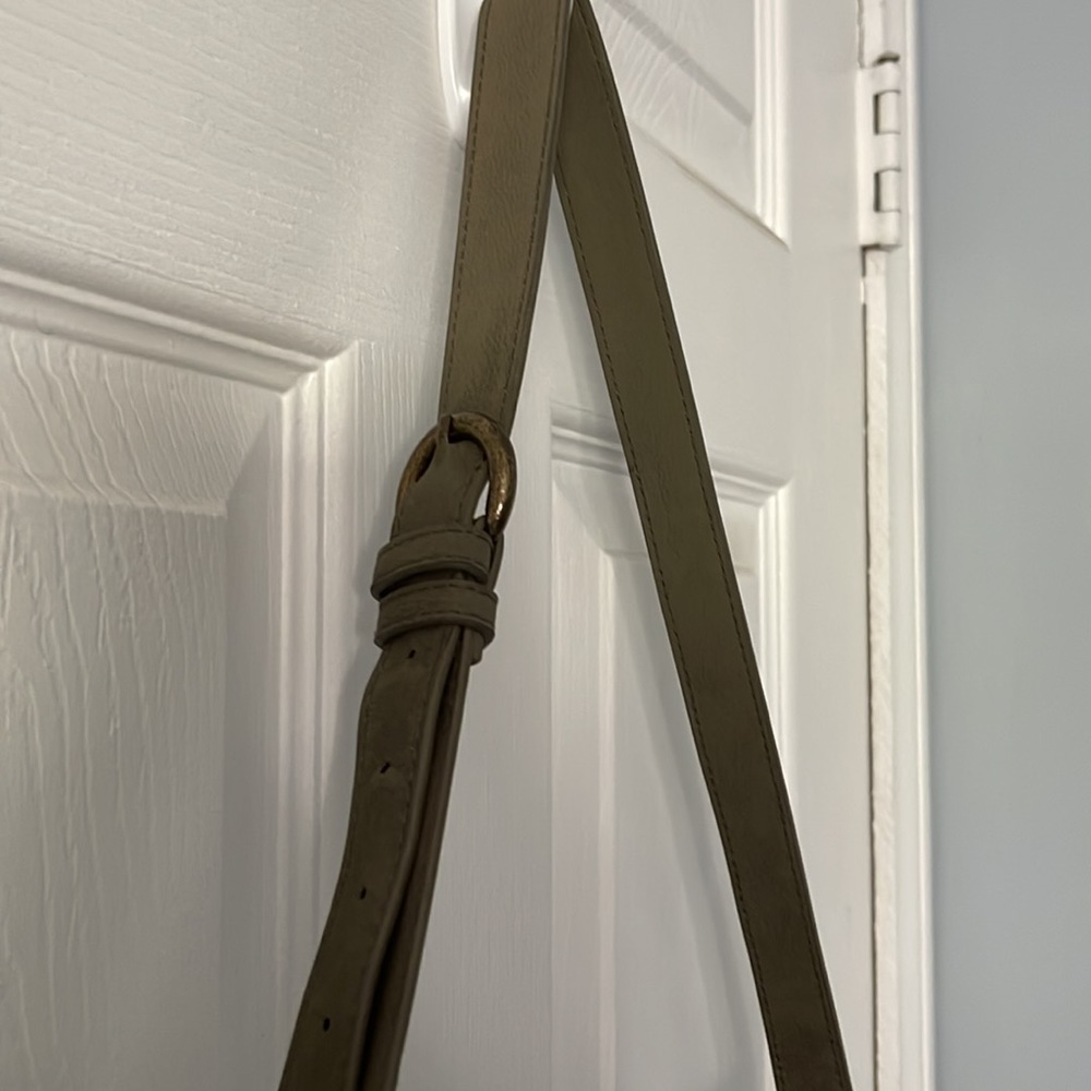 Universal Thread Shoulder Bag - Picture 4 of 5